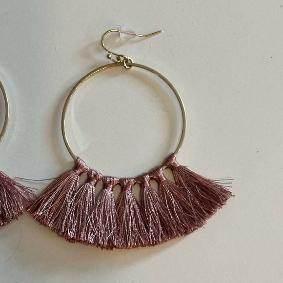 Wilde Carnation Hoops in Mauve - Picture 5 of 6